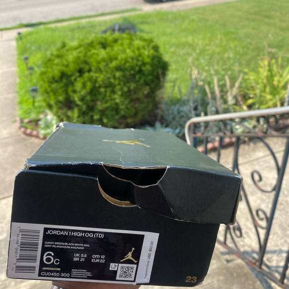 Jordan’s - Picture 2 of 2